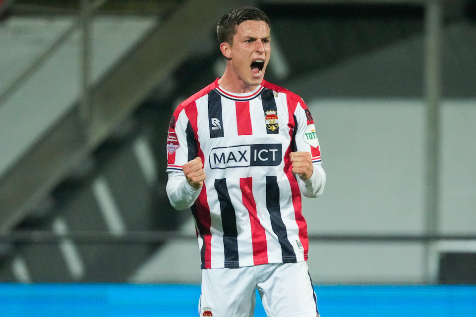 在伯恩茅斯 在伯恩茅斯